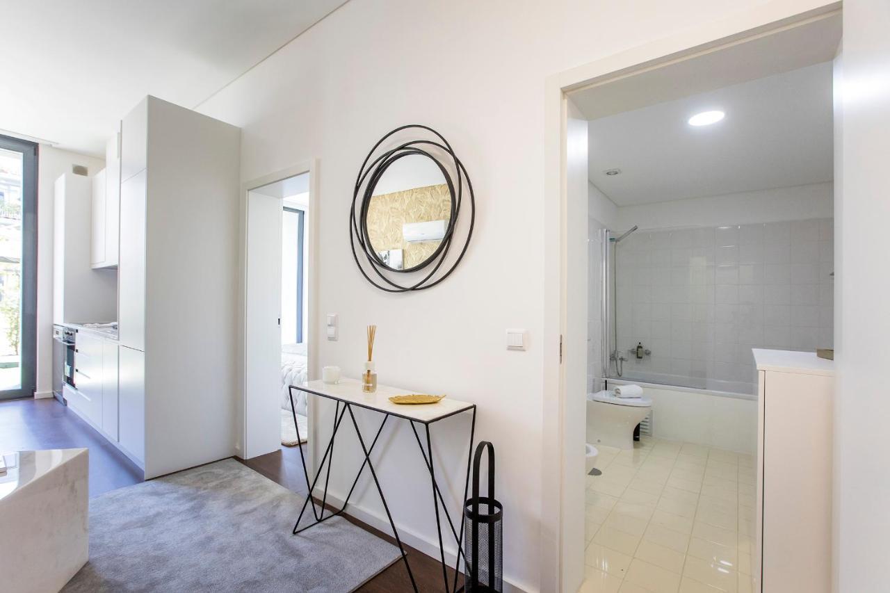 Superb 1Br Flat W/ Garden, Ac & Free Parking By Lovelystay ปอร์โต ภายนอก รูปภาพ