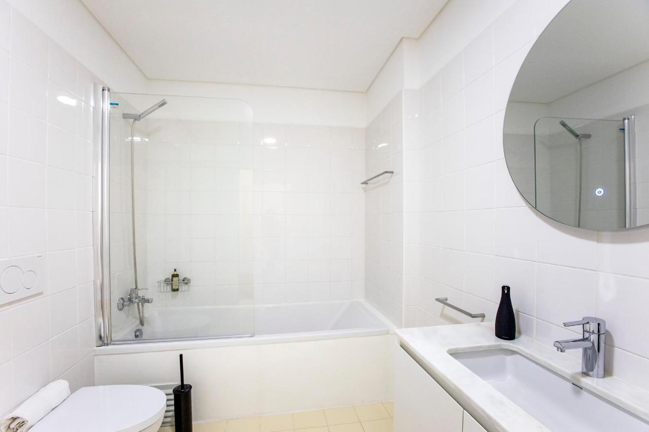 Superb 1Br Flat W/ Garden, Ac & Free Parking By Lovelystay ปอร์โต ภายนอก รูปภาพ